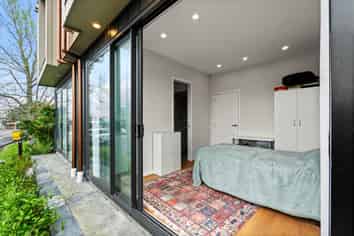 2/14 Williamson Avenue, Belmont
