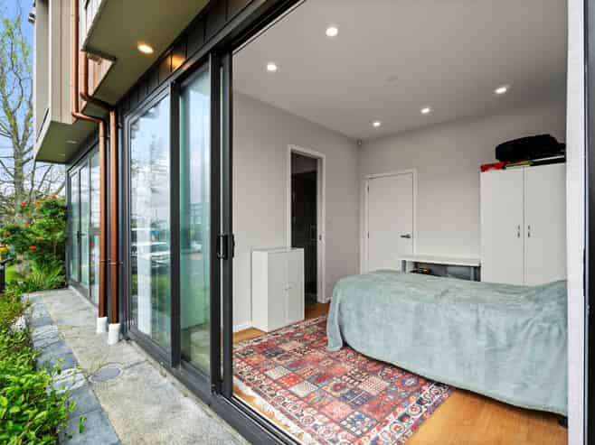 2/14 Williamson Avenue, Belmont