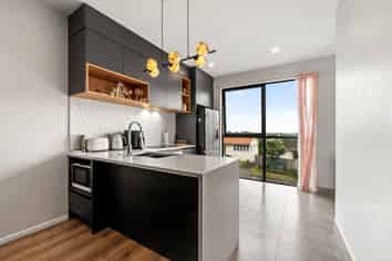 2/14 Williamson Avenue, Belmont