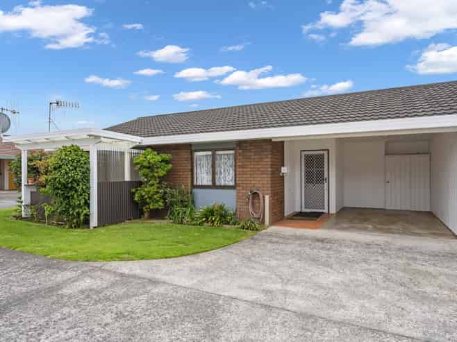 M2 Marian Heights Village, Maunu