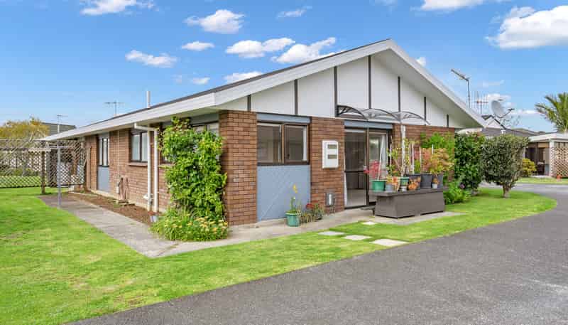 M2 Marian Heights Village, Maunu
