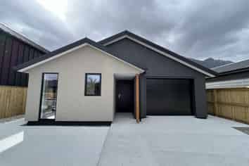 5 Dunnock Street, Jacks Point