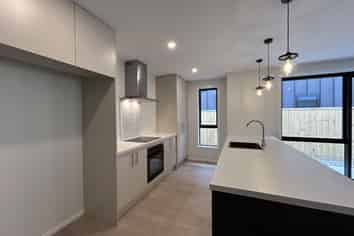 5 Dunnock Street, Jacks Point