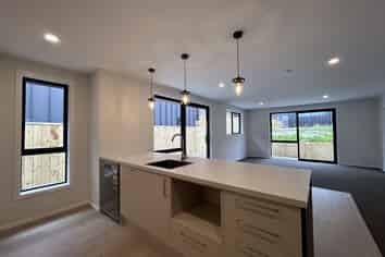 5 Dunnock Street, Jacks Point