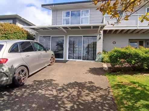 32 Chatswood Grove, Chatswood