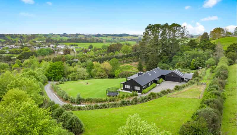 7 Tamahunga Drive, Matakana