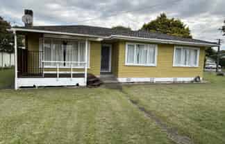 7 Somme Crescent , Hillcrest
