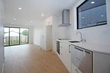 2/31 Convoy Lane, Otahuhu