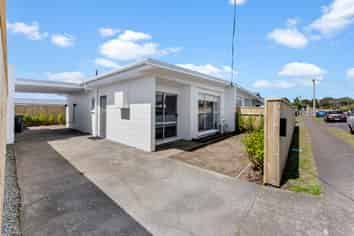 24b & 24c Omata Road, Marfell