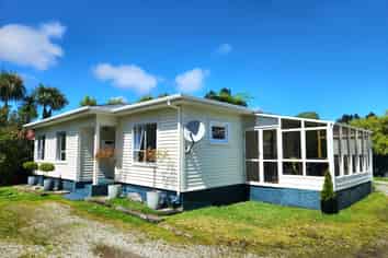 82 Marsden Road, Greymouth