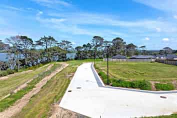 24B McLarin Road, Glenbrook