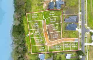 24A McLarin Road, Glenbrook