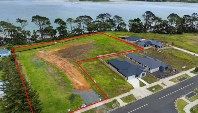 24D McLarin Road, Glenbrook