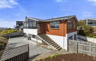 254 Highgate, Roslyn