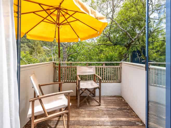 5 Hekerua Road, Oneroa