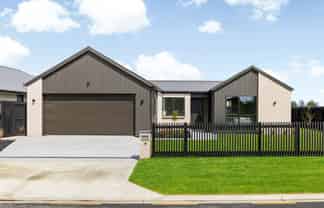 15 Kenepuru Crescent, Cambridge
