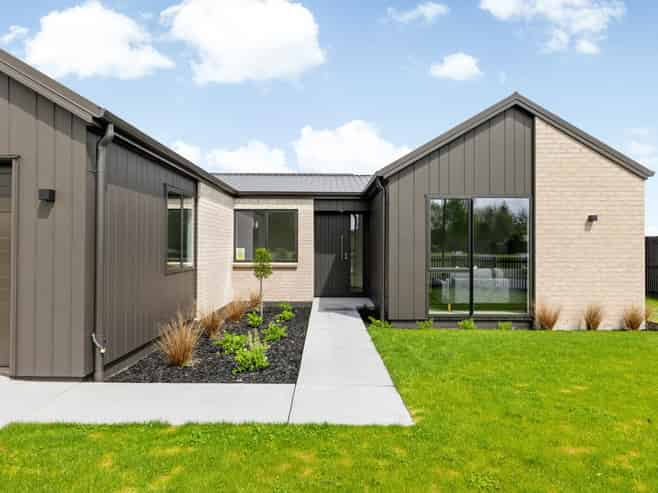 15 Kenepuru Crescent, Cambridge