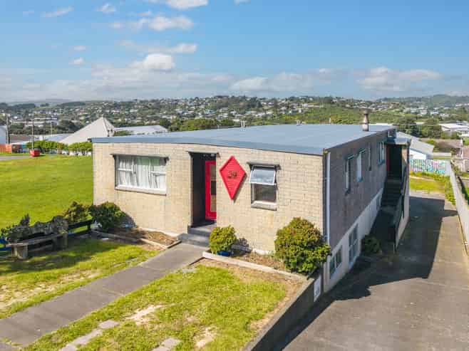 8 Tuki Street, Titahi Bay