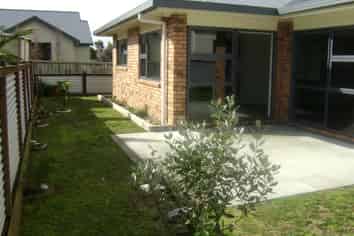 24 Parry Palm Ave, Waihi