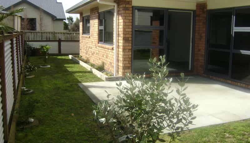 24 Parry Palm Ave, Waihi