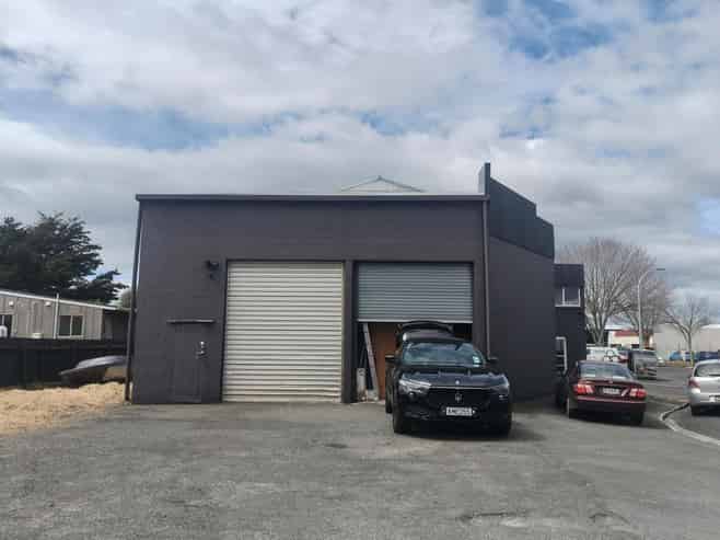 5 Lake Road