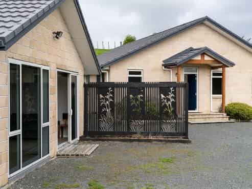 28 Wrights Road, Raglan