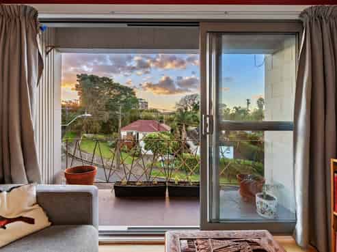 9/8 Western Springs Road, Western Springs