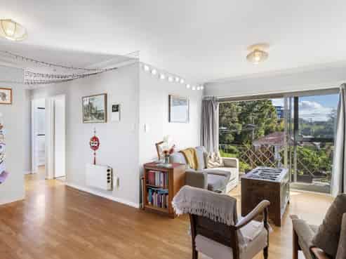 9/8 Western Springs Road, Western Springs