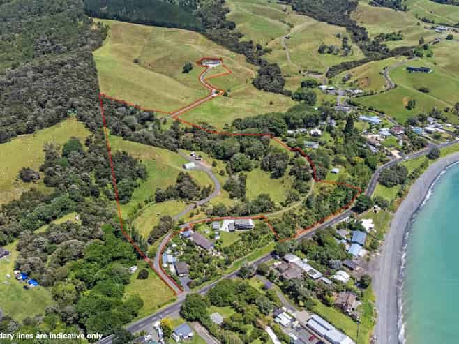 1801 East Coast Road, Whakatiwai