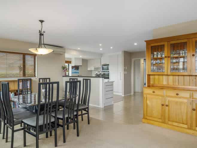 35 Taharepa Road, Hilltop