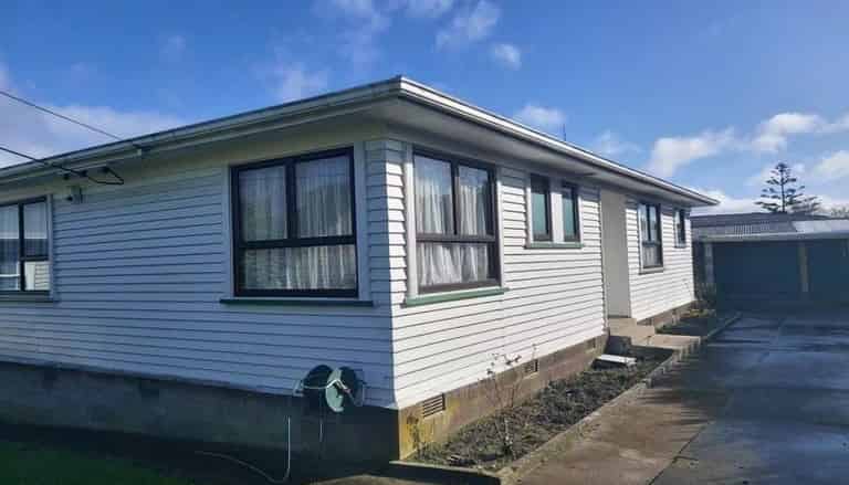 72 Sylvan Crescent, Te Atatu South