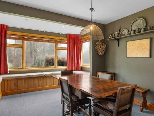 501 Courtenay Road, Charing Cross