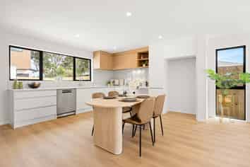 114  Cascades Road, Pakuranga Heights