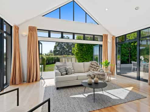 105 Gladstone Road South, Mosgiel