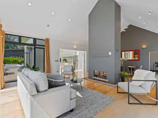 105 Gladstone Road South, Mosgiel