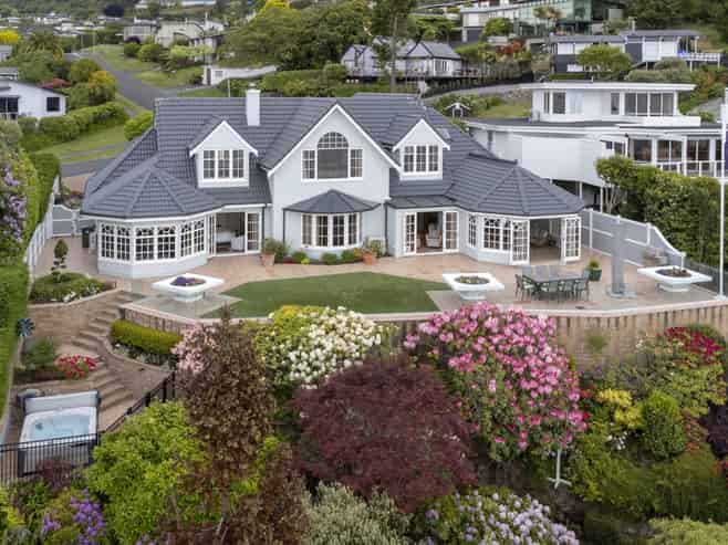 23 Te Kopua Street, Acacia Bay