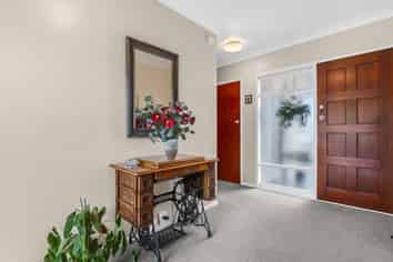 30 Russell Crescent, Western Heights