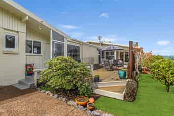 30 Russell Crescent, Western Heights