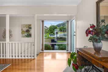 30 Russell Crescent, Western Heights