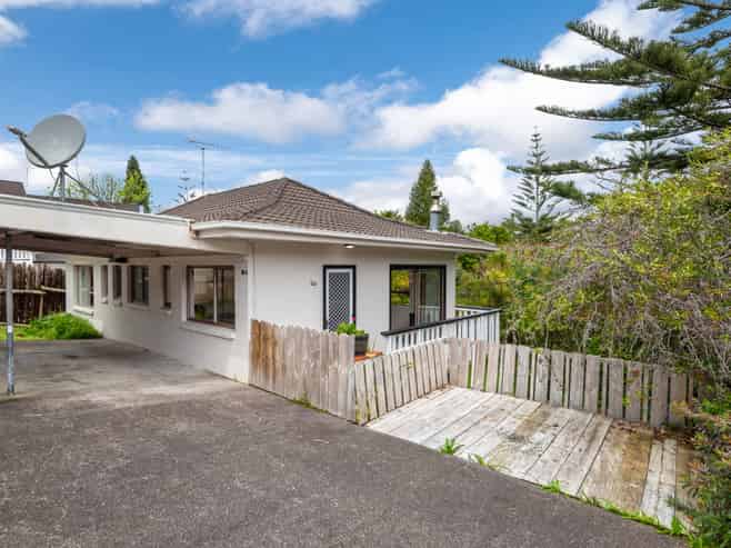 24A Glamorgan Drive, Torbay