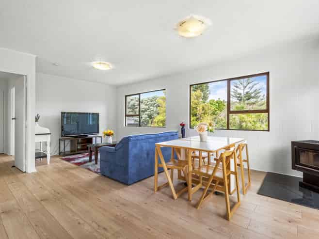 24A Glamorgan Drive, Torbay