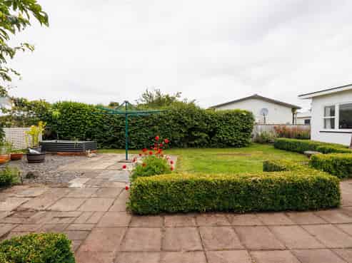  16 Wilson Street, Bulls