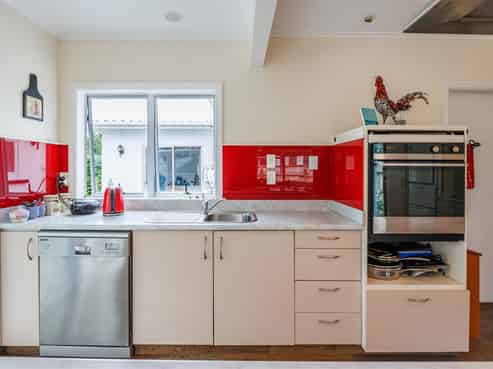  16 Wilson Street, Bulls