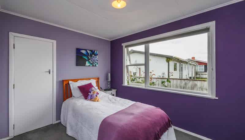  16 Wilson Street, Bulls