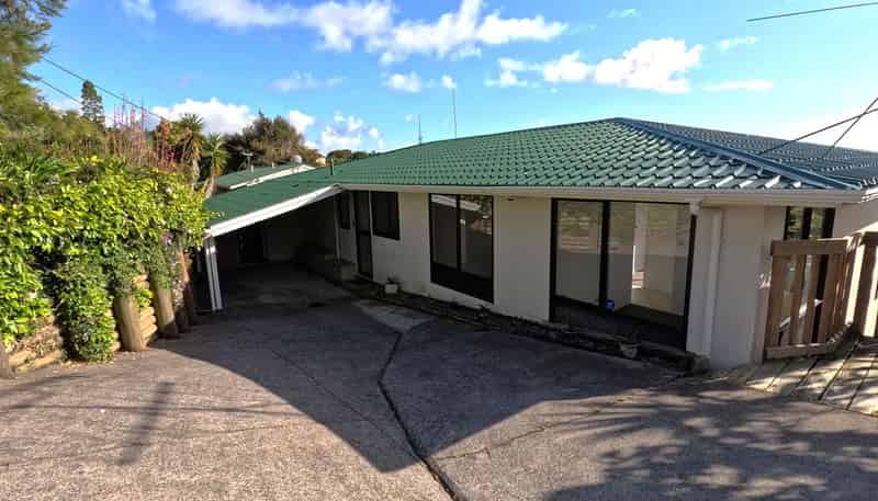 951 East Coast Road, Torbay