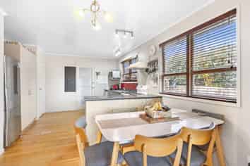 264 Sunset Road, Sunnybrook