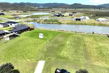  334 Harbour Drive East, Matarangi