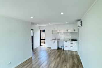 17 Orangewood Drive, Northpark