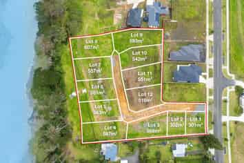 24E McLarin Road, Glenbrook