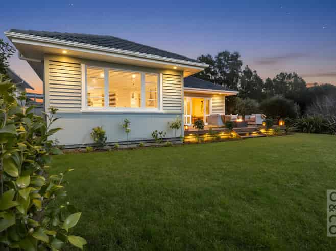 29 Cambridge Road, Riverhead